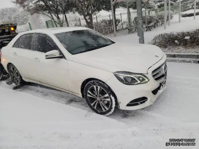 2014 Mercedes-Benz E 220 VIN: