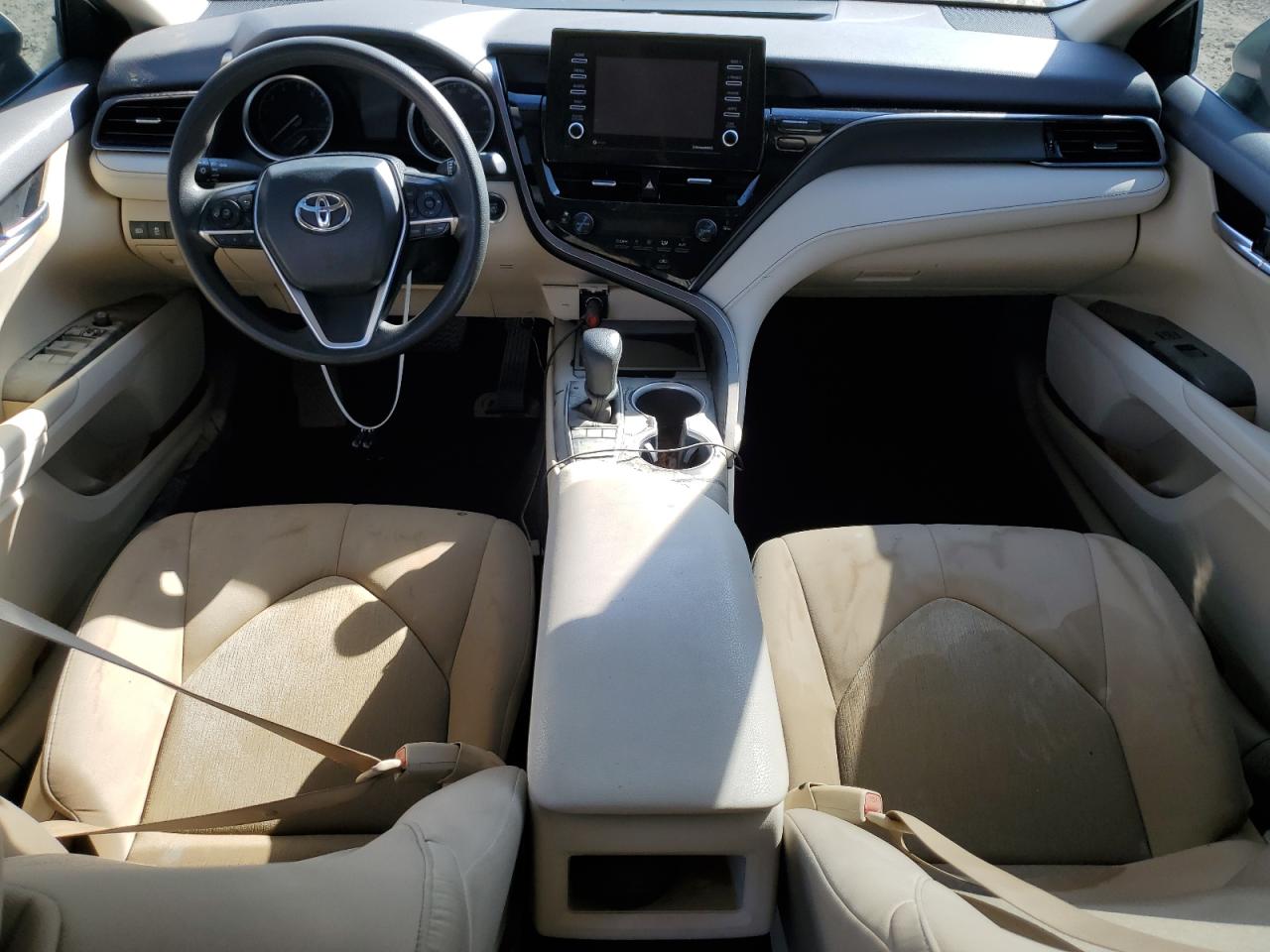 2022 TOYOTA CAMRY LE VIN:4T1R11AK9NU642089