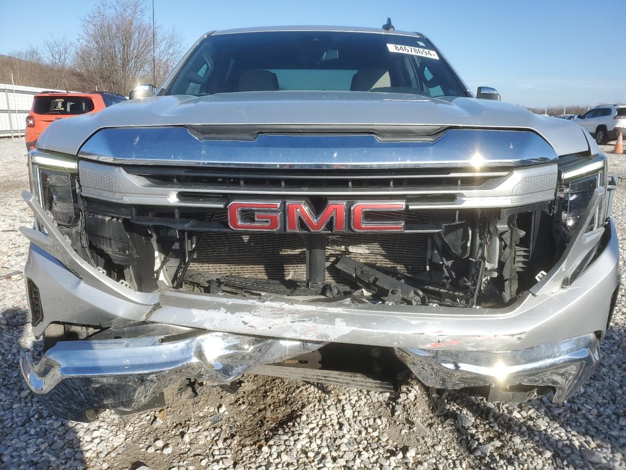 2022 GMC SIERRA K1500 SLE VIN:1GTUUBED7NZ557231