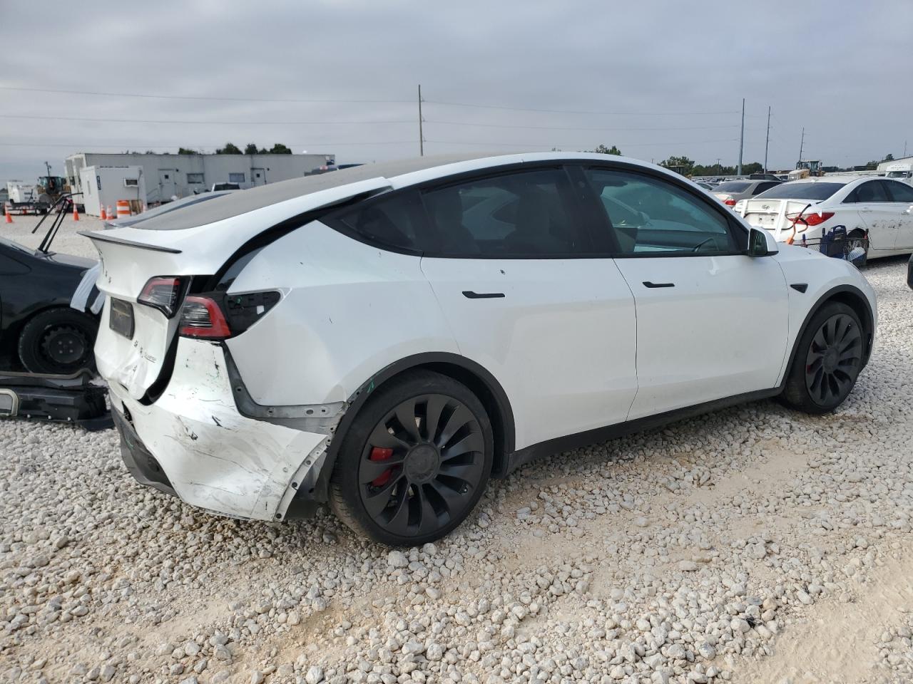 2022 TESLA MODEL Y  VIN:7SAYGDEF5NF543777