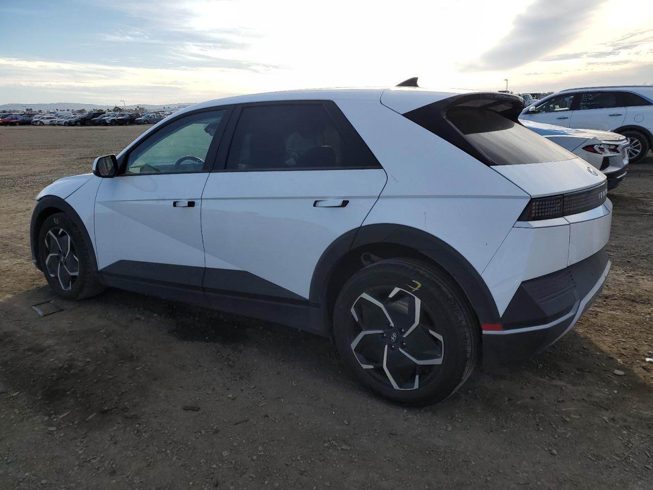 2022 HYUNDAI IONIQ 5 SEL VIN:KM8KNDAF5NU093971