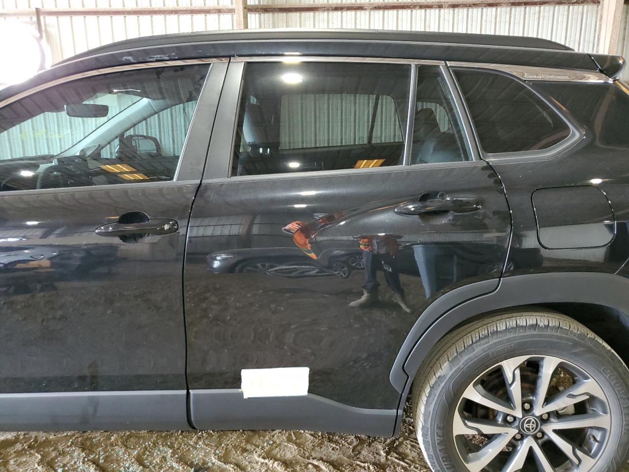 2022 TOYOTA COROLLA CROSS XLE VIN:7MUDAAAGXNV031637