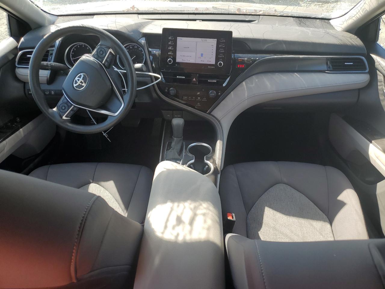 2022 TOYOTA CAMRY LE VIN:4T1C11AK0NU066222