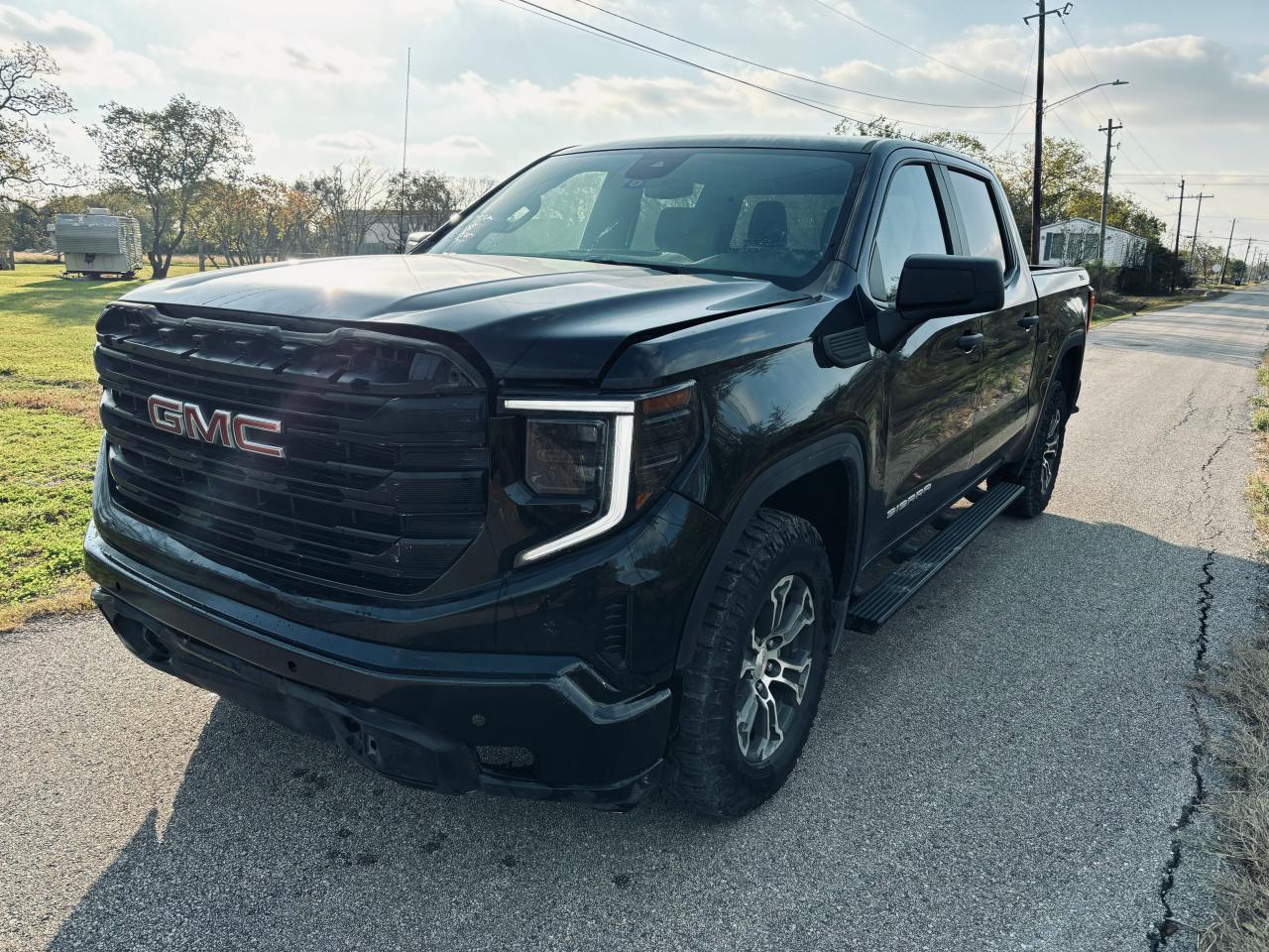 2023 GMC SIERRA K1500 VIN:1GTUUAED8PZ132758