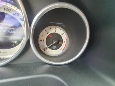 2016 Mercedes-Benz E 220 VIN: