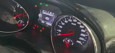 2017 Kia Carnival VIN: