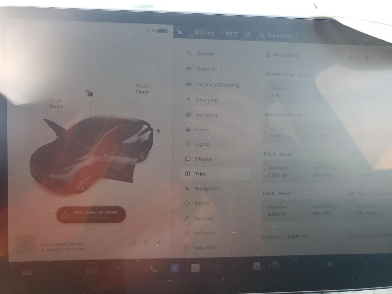 2023 TESLA MODEL Y  VIN:7SAYGDEE4PF614106