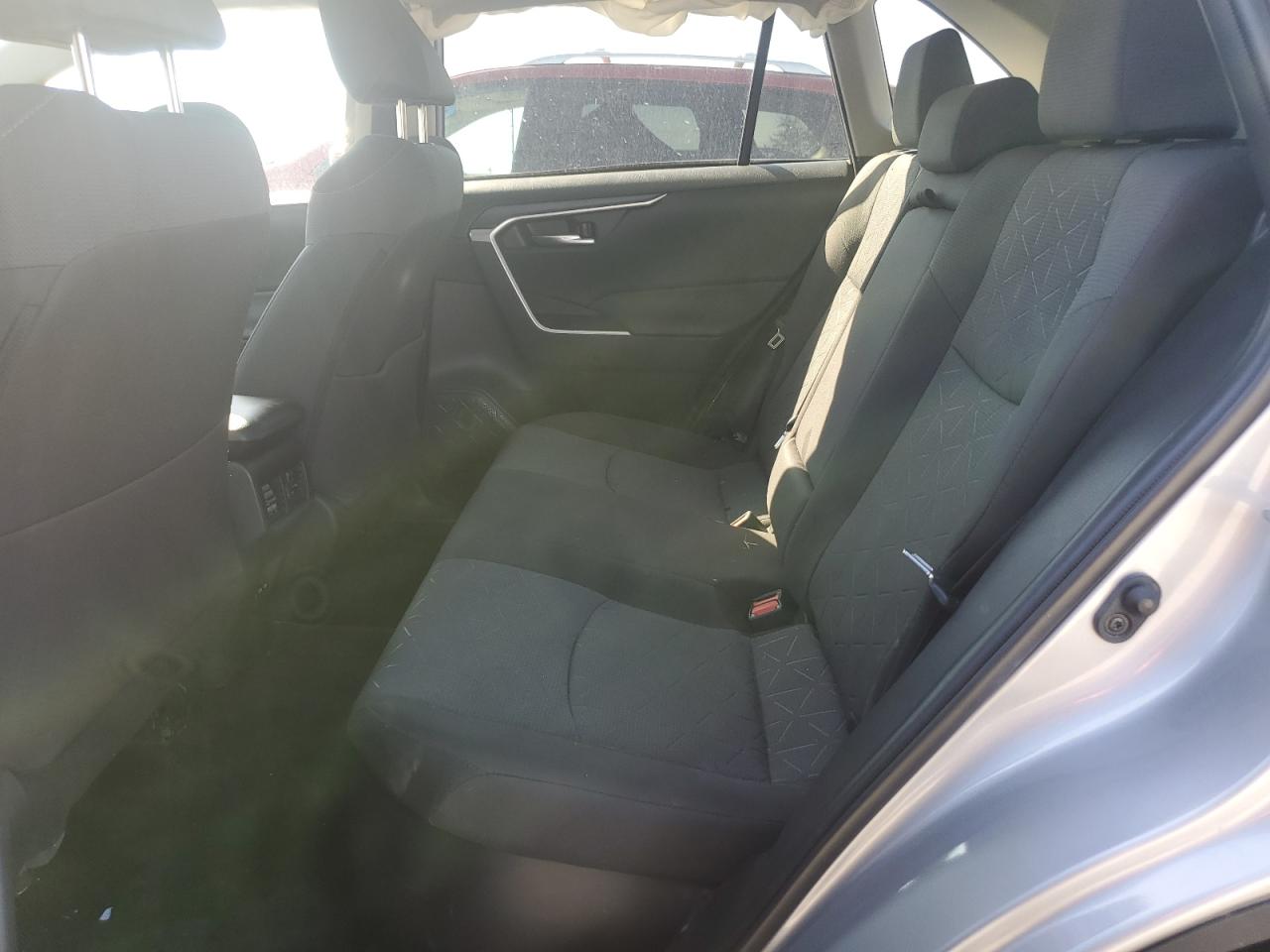 2022 TOYOTA RAV4 XLE VIN:4T3RWRFV5NU068102