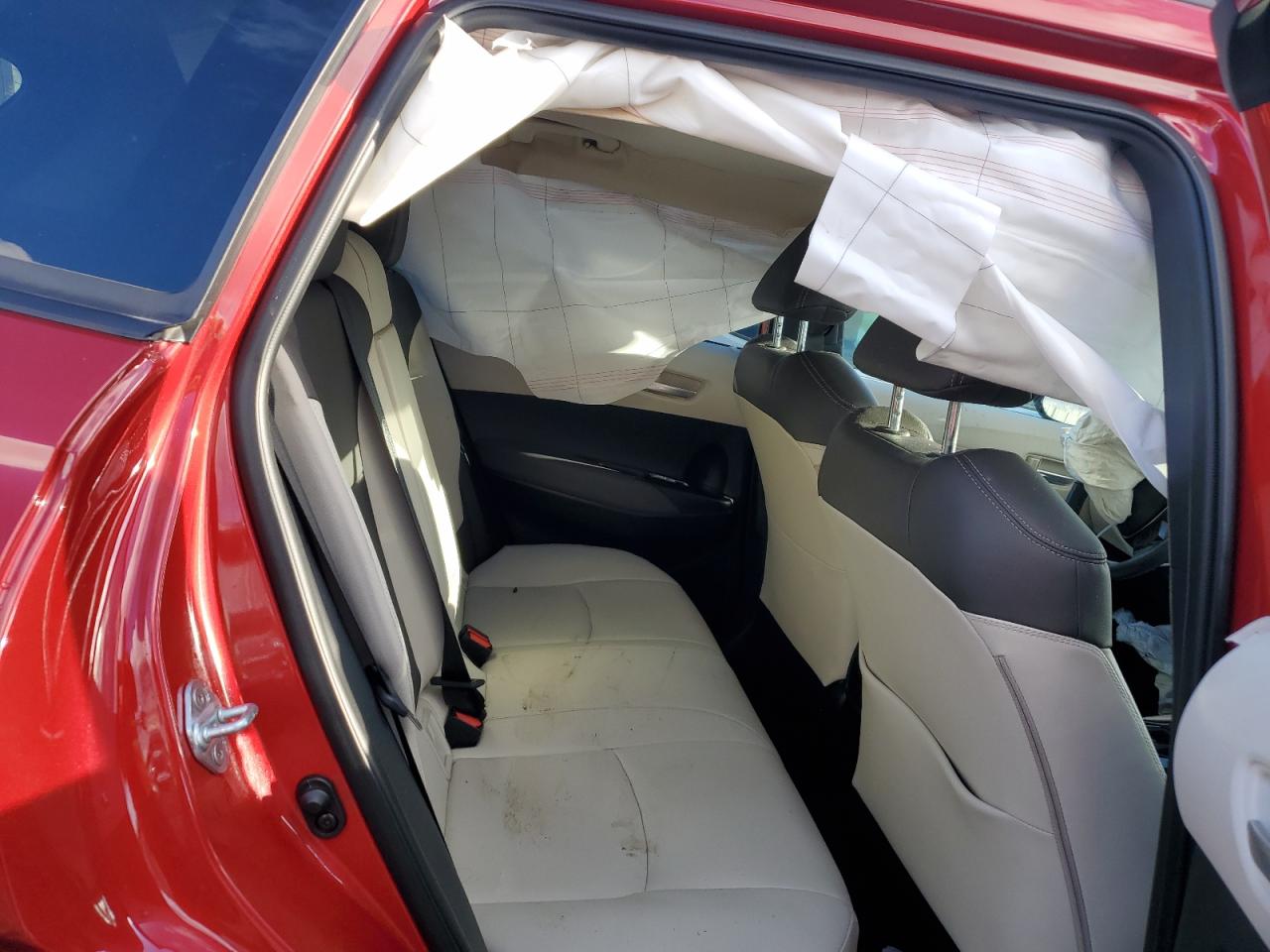 2023 TOYOTA COROLLA CROSS XLE VIN:7MUDAABG0PV063871