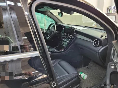 2020 Mercedes-Benz GLC 300 VIN: