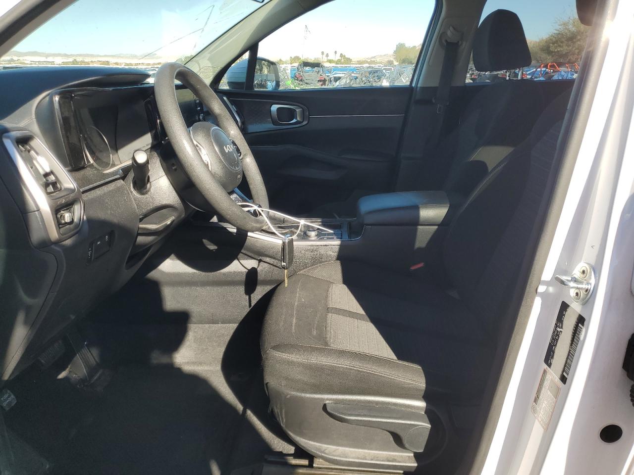 2022 KIA SORENTO LX VIN:5XYRGDLC8NG099989