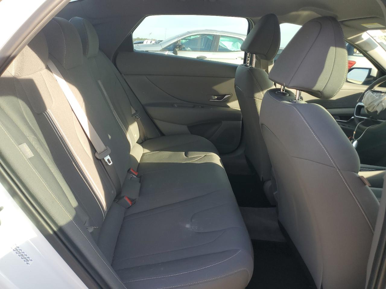 2024 HYUNDAI ELANTRA BLUE VIN:KMHLM4DJ8RU104409