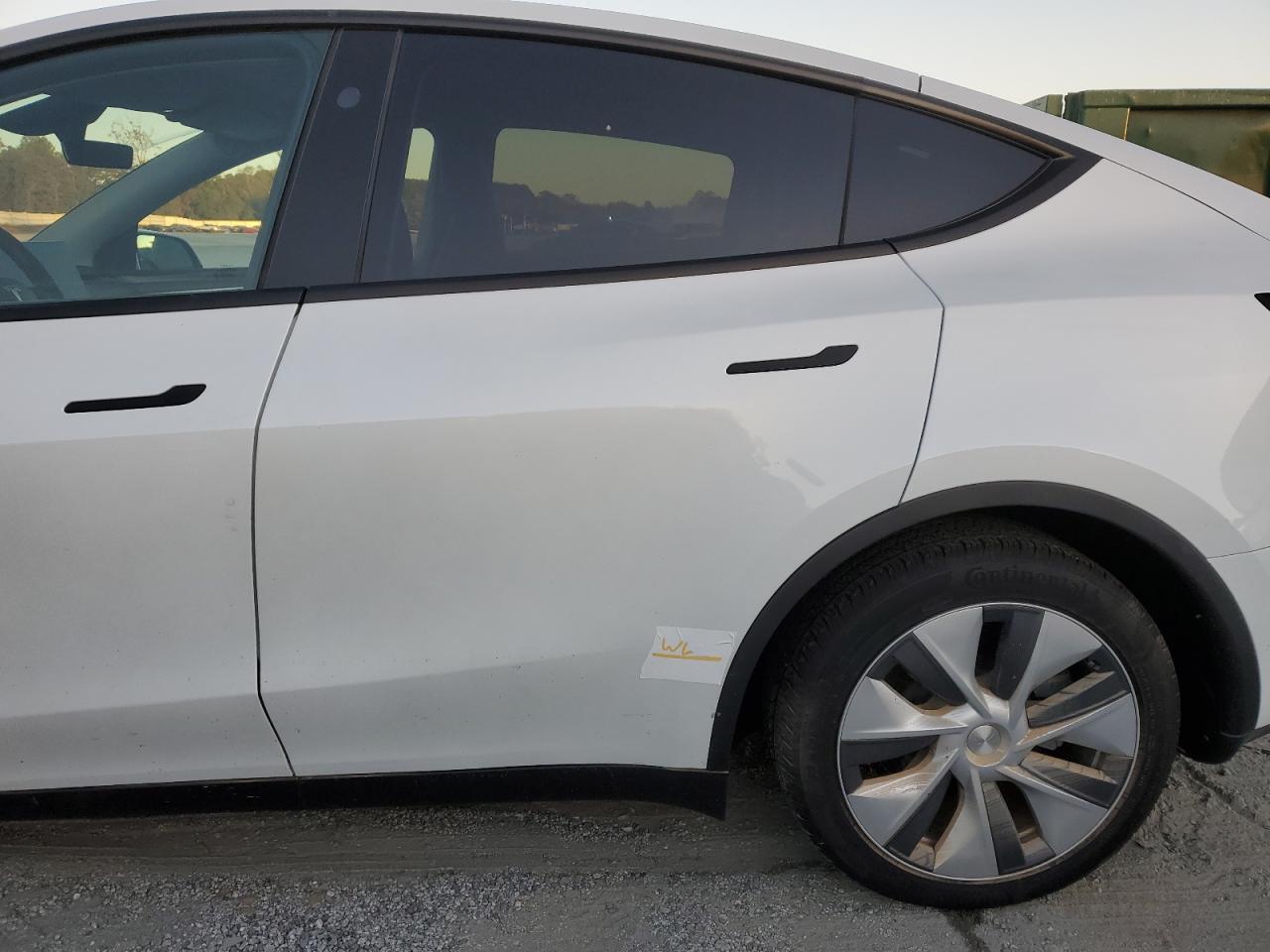 2024 TESLA MODEL Y  VIN:7SAYGAEE7RF091388