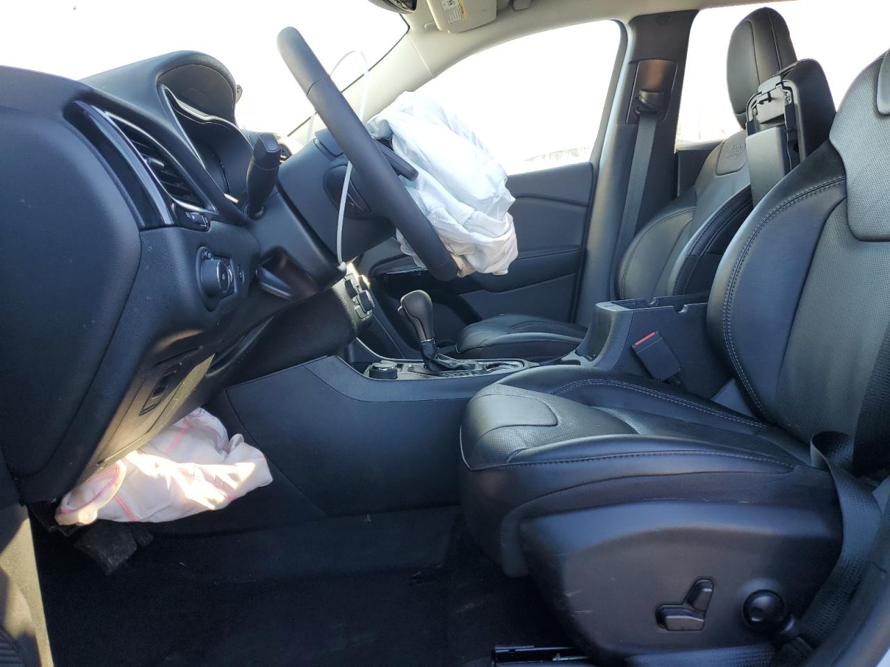 2023 JEEP CHEROKEE ALTITUDE LUX VIN:1C4PJMMB6PD103747