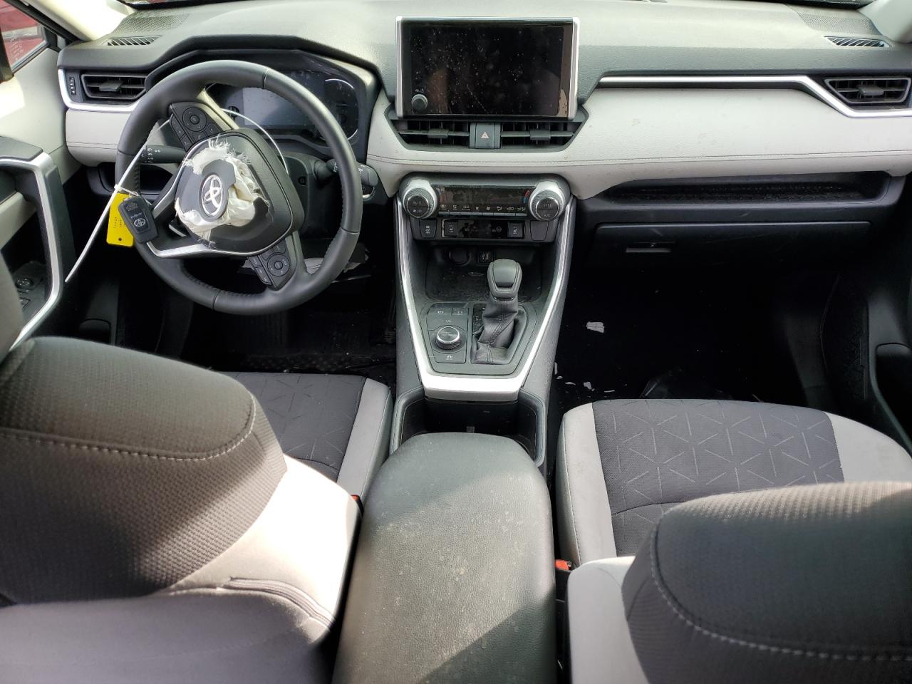2023 TOYOTA RAV4 XLE VIN:JTMRWRFV8PD575995