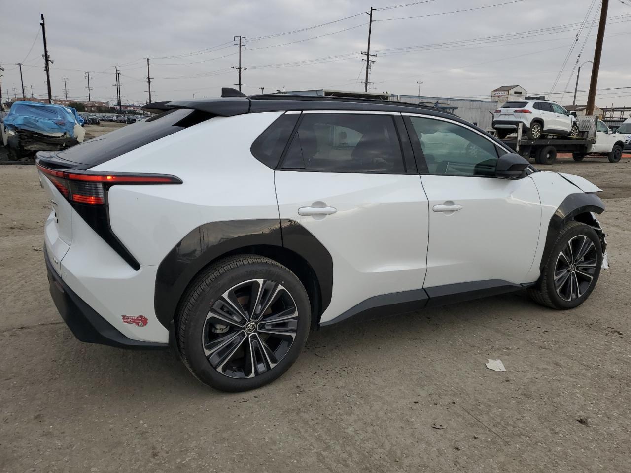 2023 TOYOTA BZ4X XLE VIN:JTMABACA0PA014400