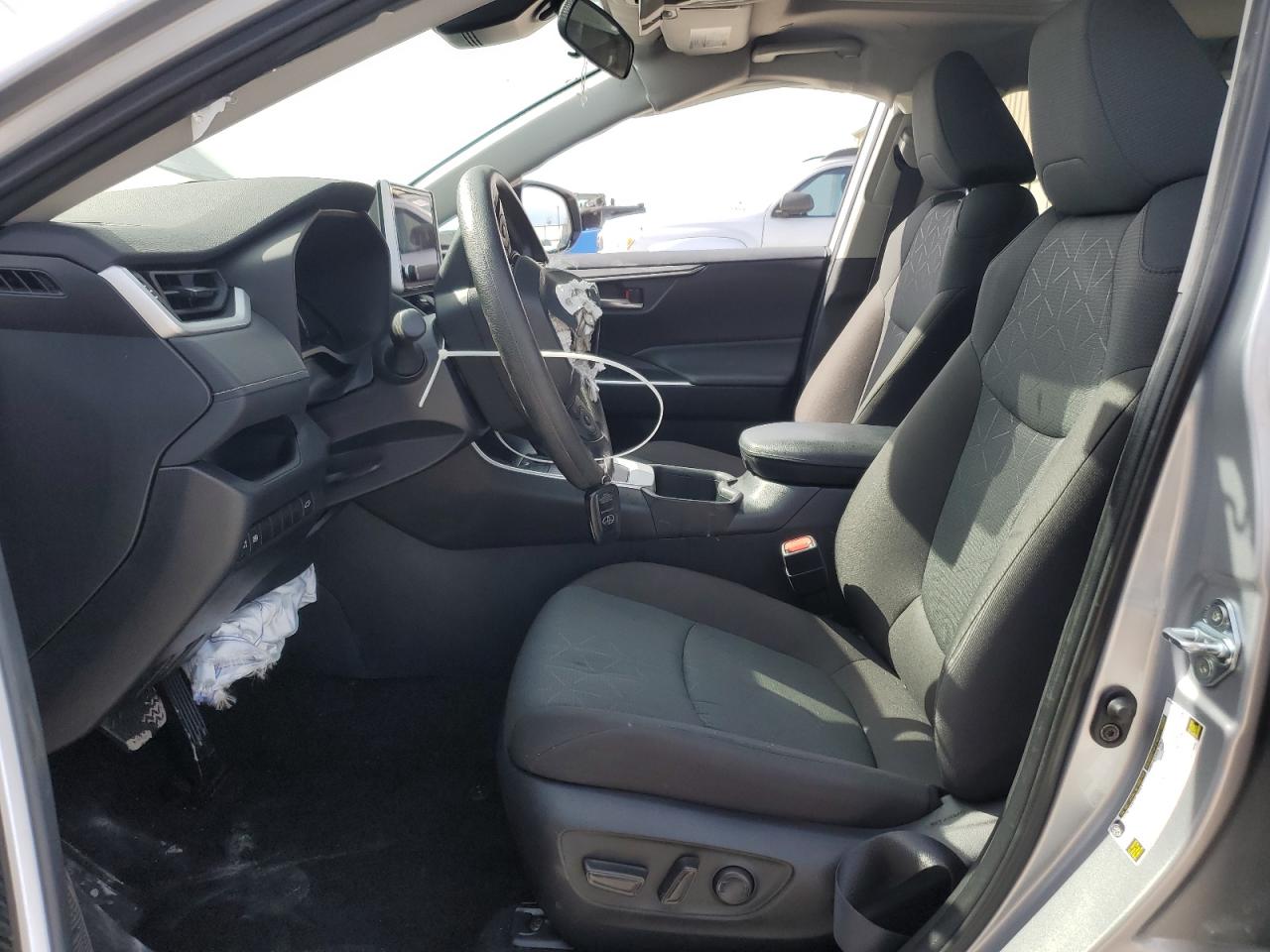 2024 TOYOTA RAV4 XLE VIN:2T3W1RFV2RC263986