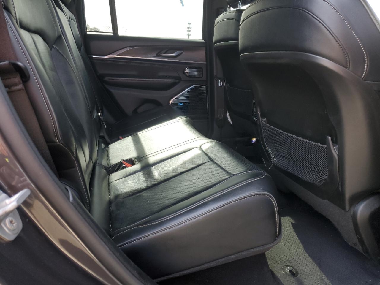 2022 JEEP GRAND CHEROKEE OVERLAND VIN:1C4RJHDG7N8628396