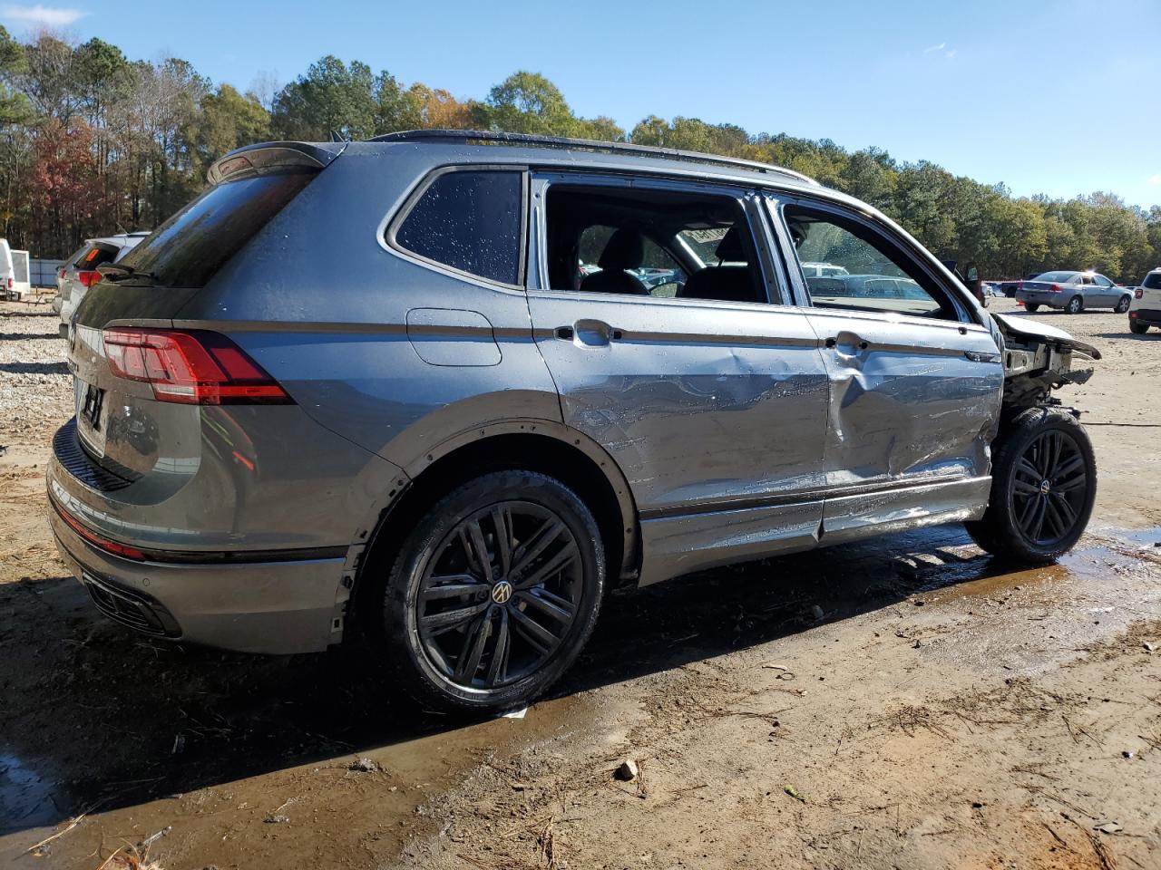 2022 VOLKSWAGEN TIGUAN SE R-LINE BLACK VIN:3VVCB7AX4NM076046