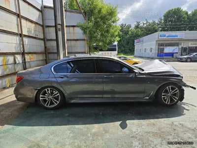 2018 BMW 740 VIN: