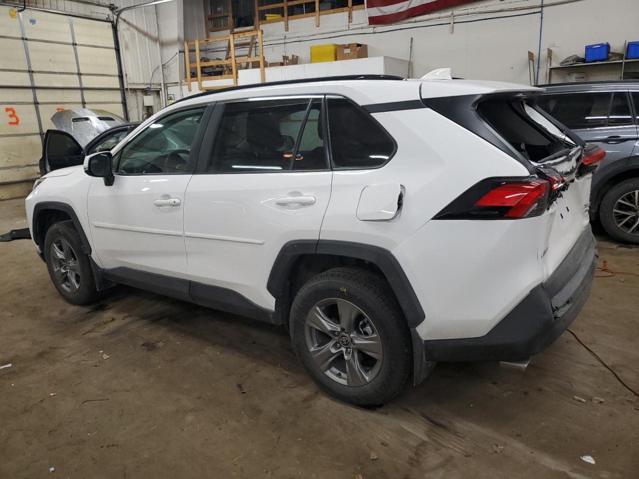 2024 TOYOTA RAV4 XLE VIN:2T3P1RFV2RC459785