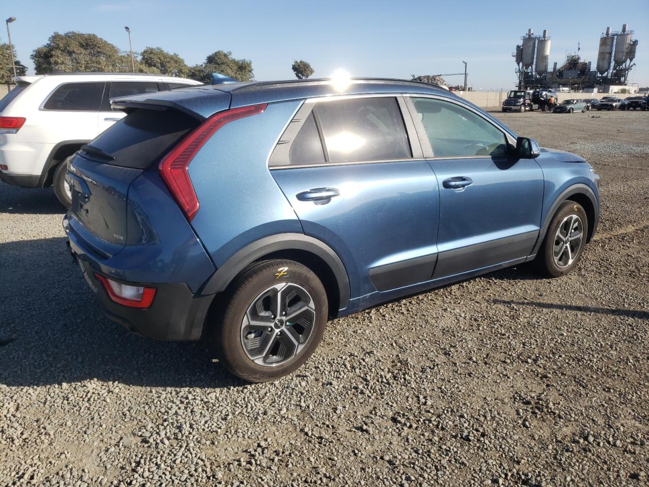 2023 KIA NIRO EX VIN:KNDCS3LF0P5109399