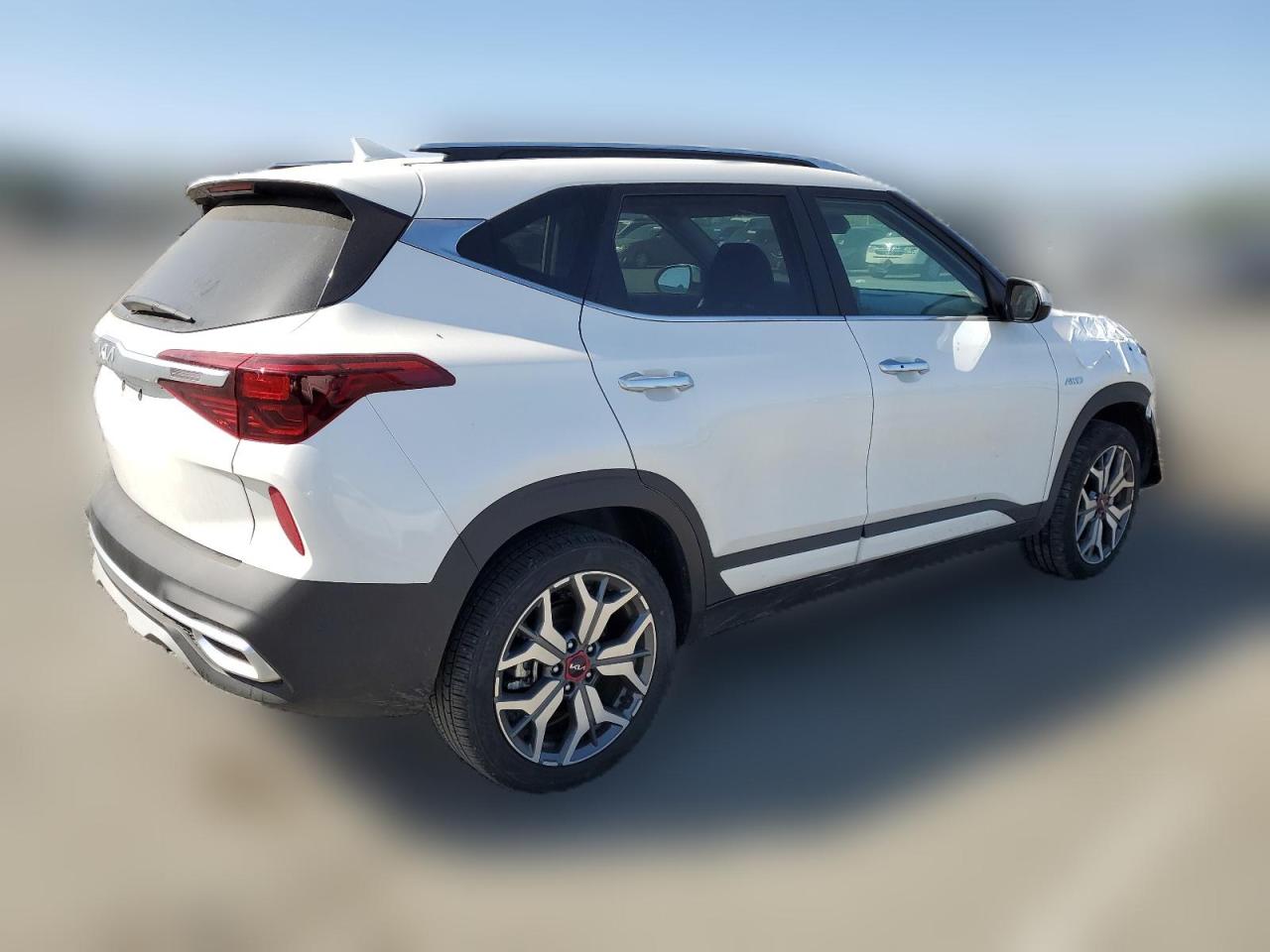 2023 KIA SELTOS SX VIN:KNDETCA20P7420101