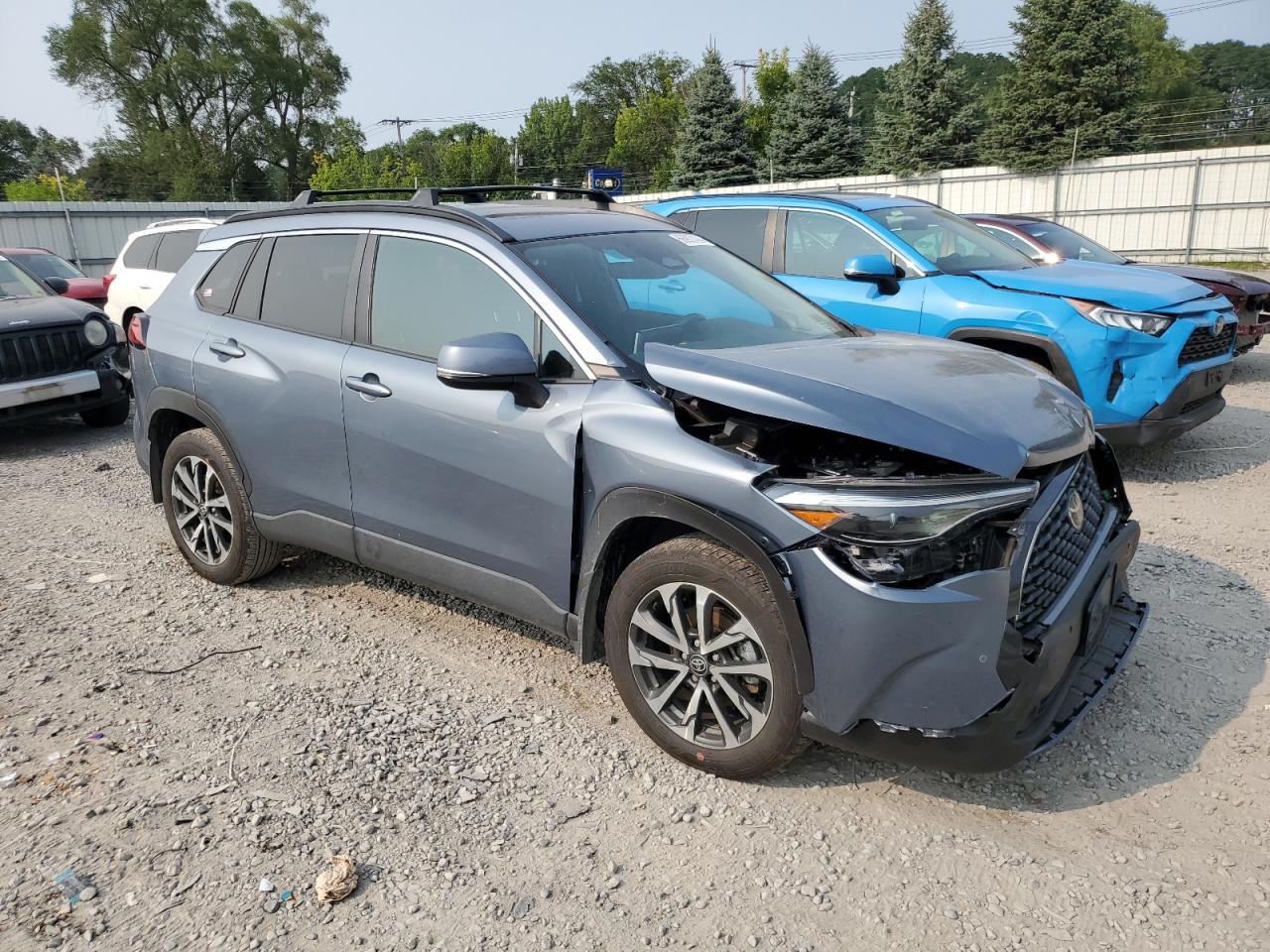 2023 TOYOTA COROLLA CROSS XLE VIN:7MUDAABG5PV069178