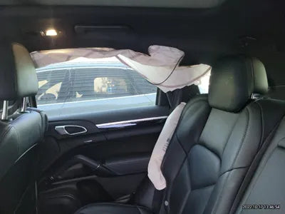 2015 Porsche Cayenne VIN: