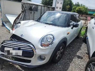 2015 MINI Cooper VIN: