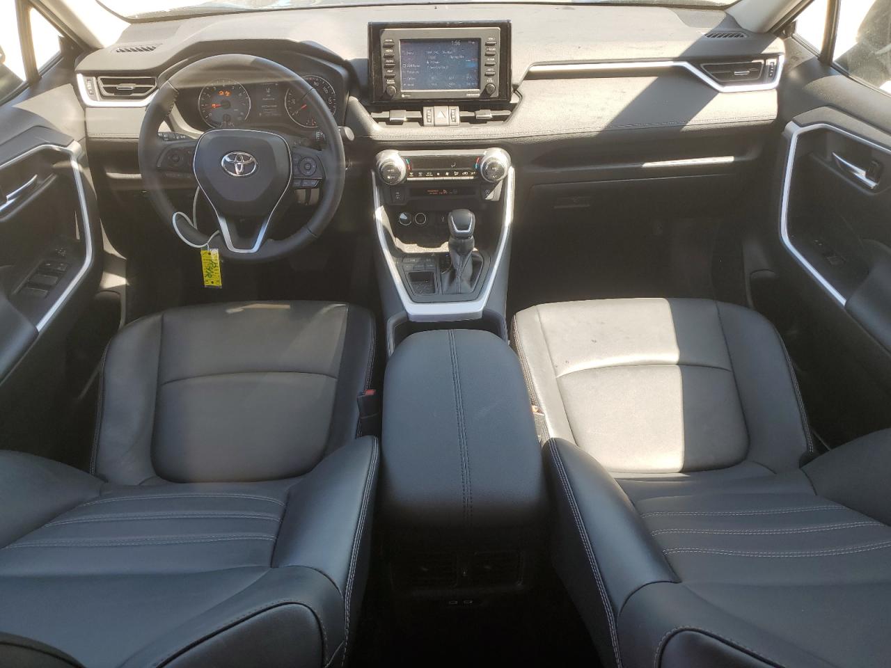 2022 TOYOTA RAV4 XLE PREMIUM VIN:2T3C1RFV7NC198419