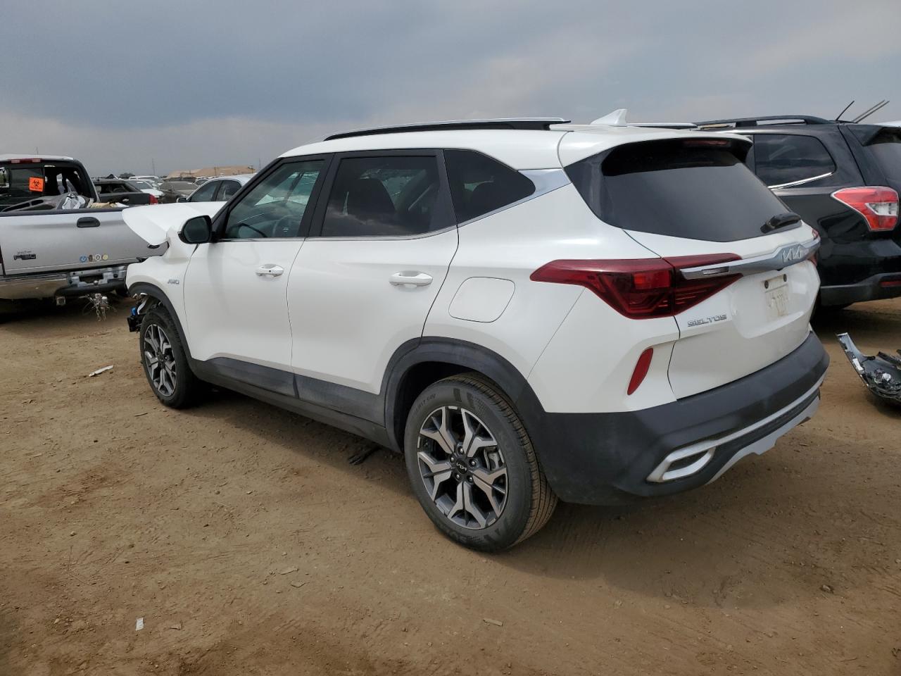 2023 KIA SELTOS EX VIN:KNDERCAAXP7403344