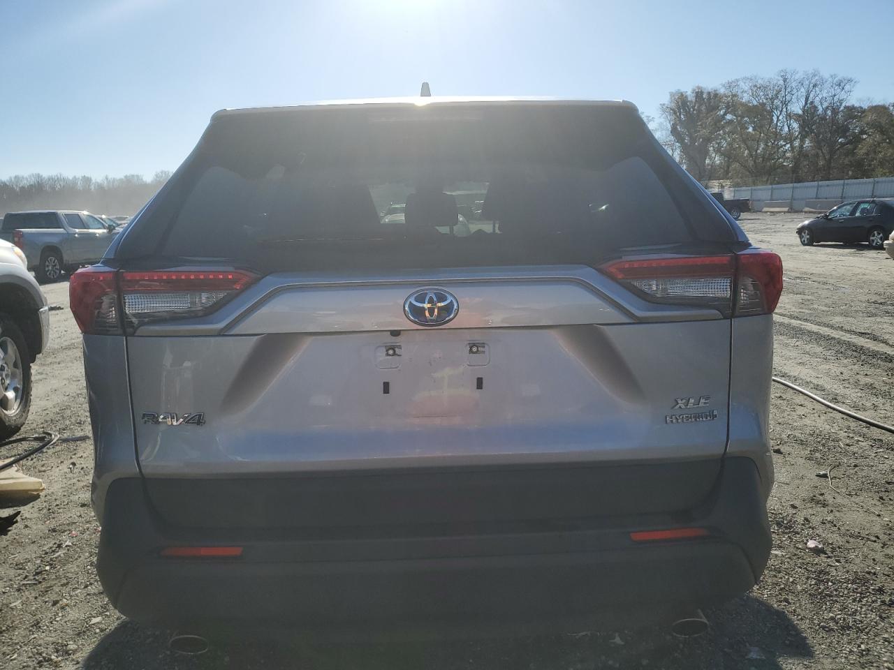 2022 TOYOTA RAV4 XLE VIN:JTMRWRFV6ND138414