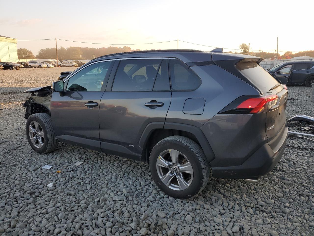 2022 TOYOTA RAV4 XLE VIN:2T3RWRFVXNW132179