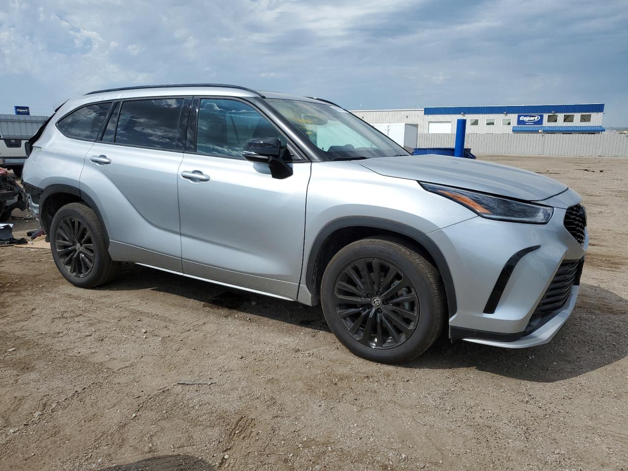 2024 TOYOTA HIGHLANDER LE VIN:5TDKDRBH8RS532465