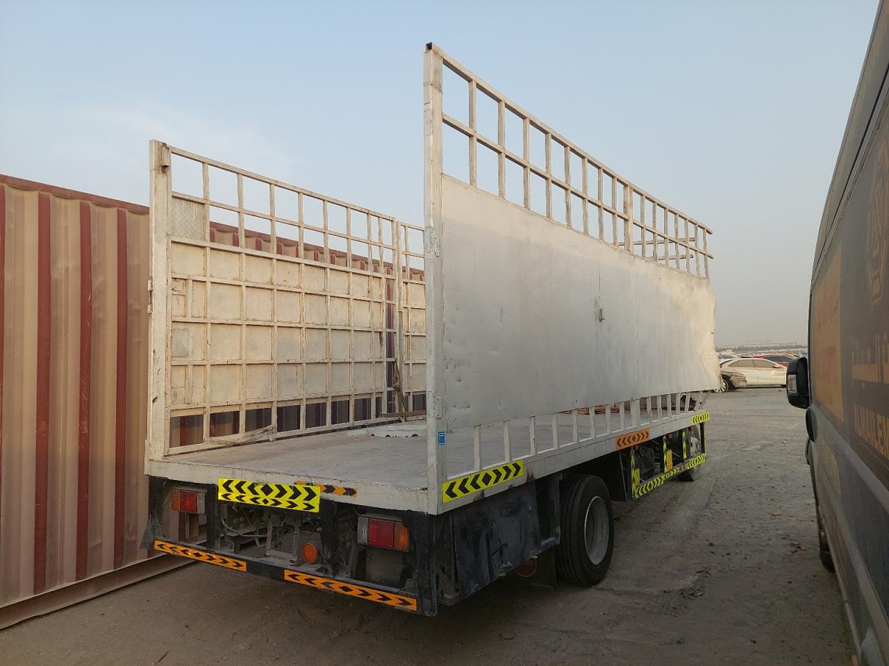 2023 ISUZU NPR VIN:JAMLP34T1P7******