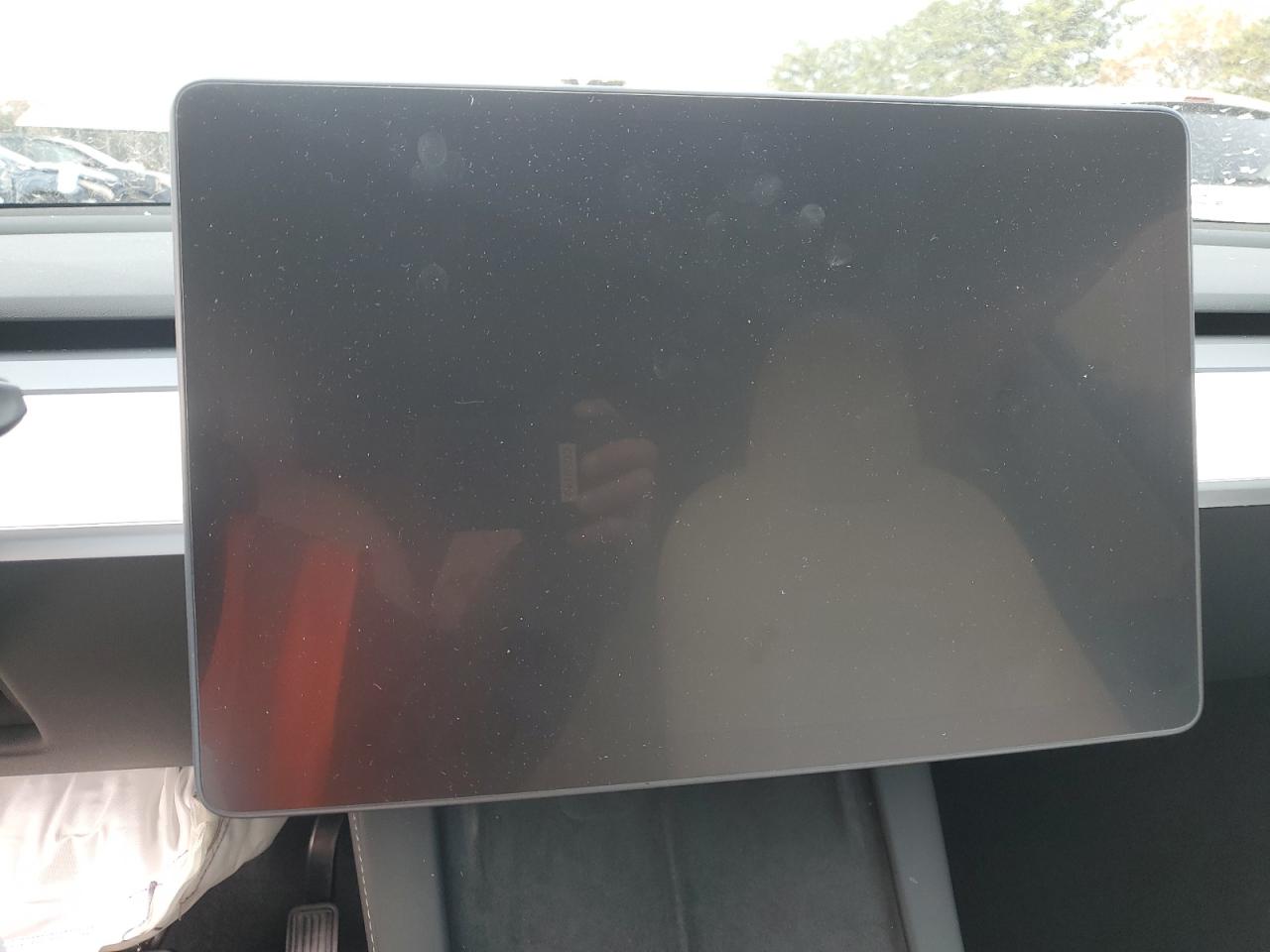 2024 TESLA MODEL Y  VIN:7SAYGDEE5RA332380