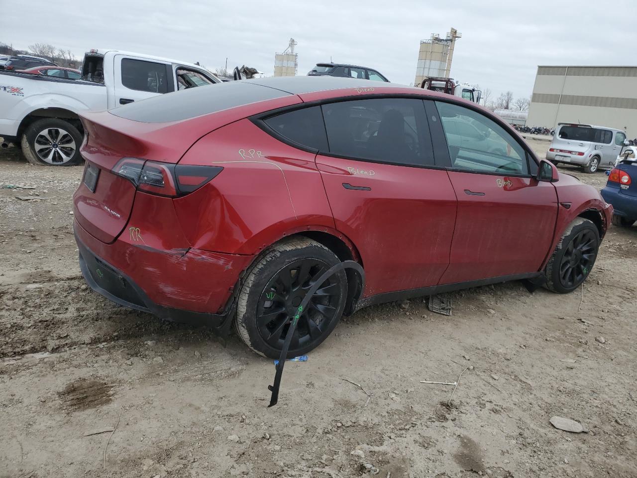2024 TESLA MODEL Y  VIN:7SAYGDEE8RF082636