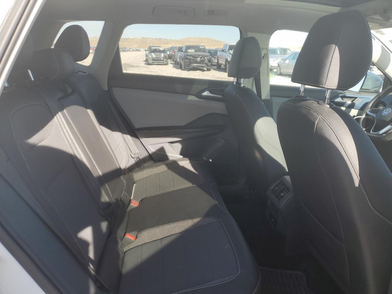 2024 VOLKSWAGEN TAOS SE VIN:3VVVX7B24RM031823