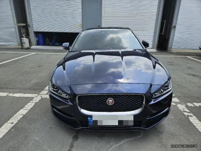 2017 Jaguar XE VIN: