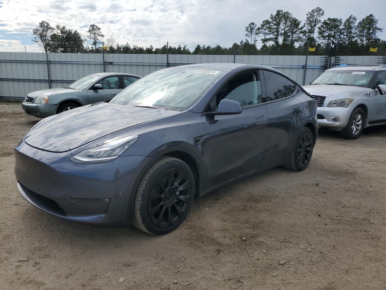 2022 TESLA MODEL Y  VIN:7SAYGAEE6NF570055