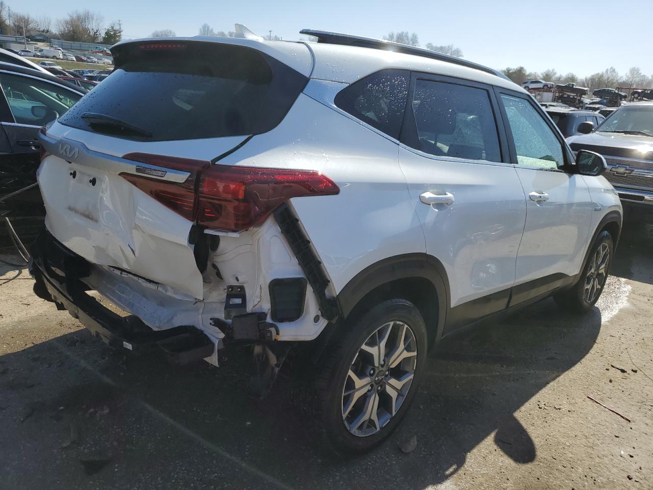 2022 KIA SELTOS EX VIN:KNDERCAA3N7247015