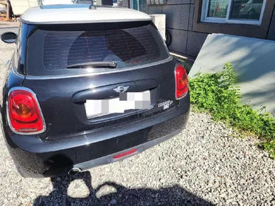 2018 MINI Cooper VIN: