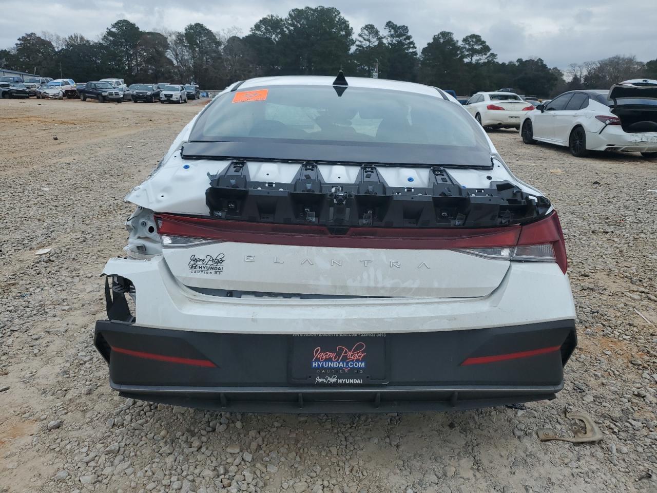 2024 HYUNDAI ELANTRA SEL VIN:KMHLM4DG6RU846876