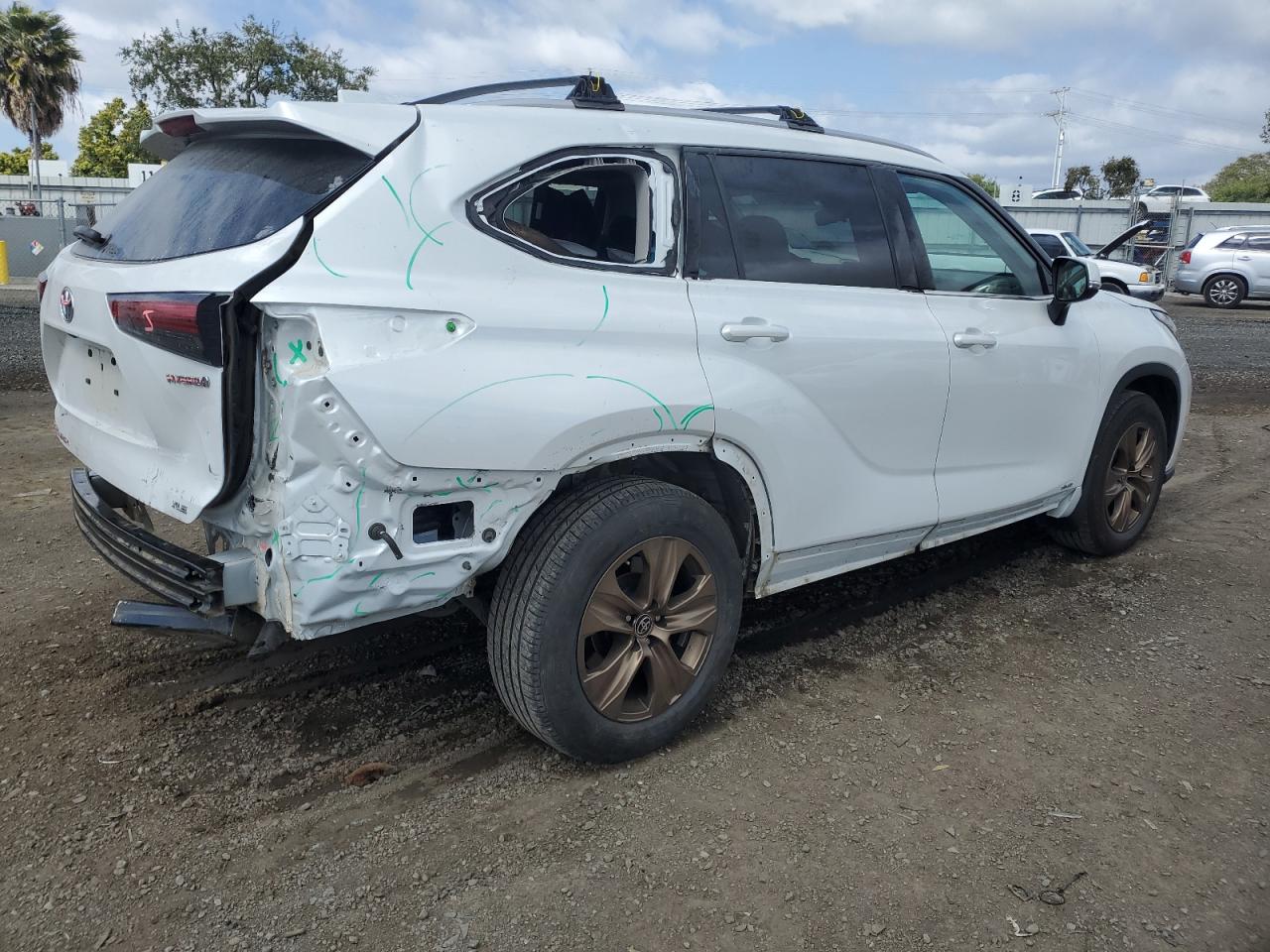 2022 TOYOTA HIGHLANDER HYBRID XLE VIN:5TDABRCH6NS540638