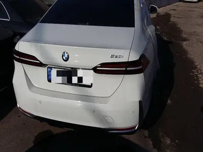 2023 BMW 520 VIN: