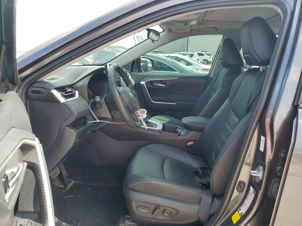 2023 TOYOTA RAV4 XLE PREMIUM VIN:2T3C1RFV8PC226067