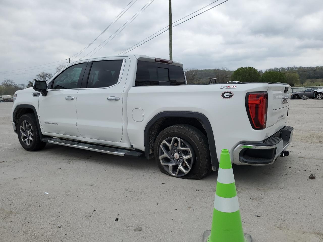 2023 GMC SIERRA K1500 SLT VIN:3GTUUDED2PG110353