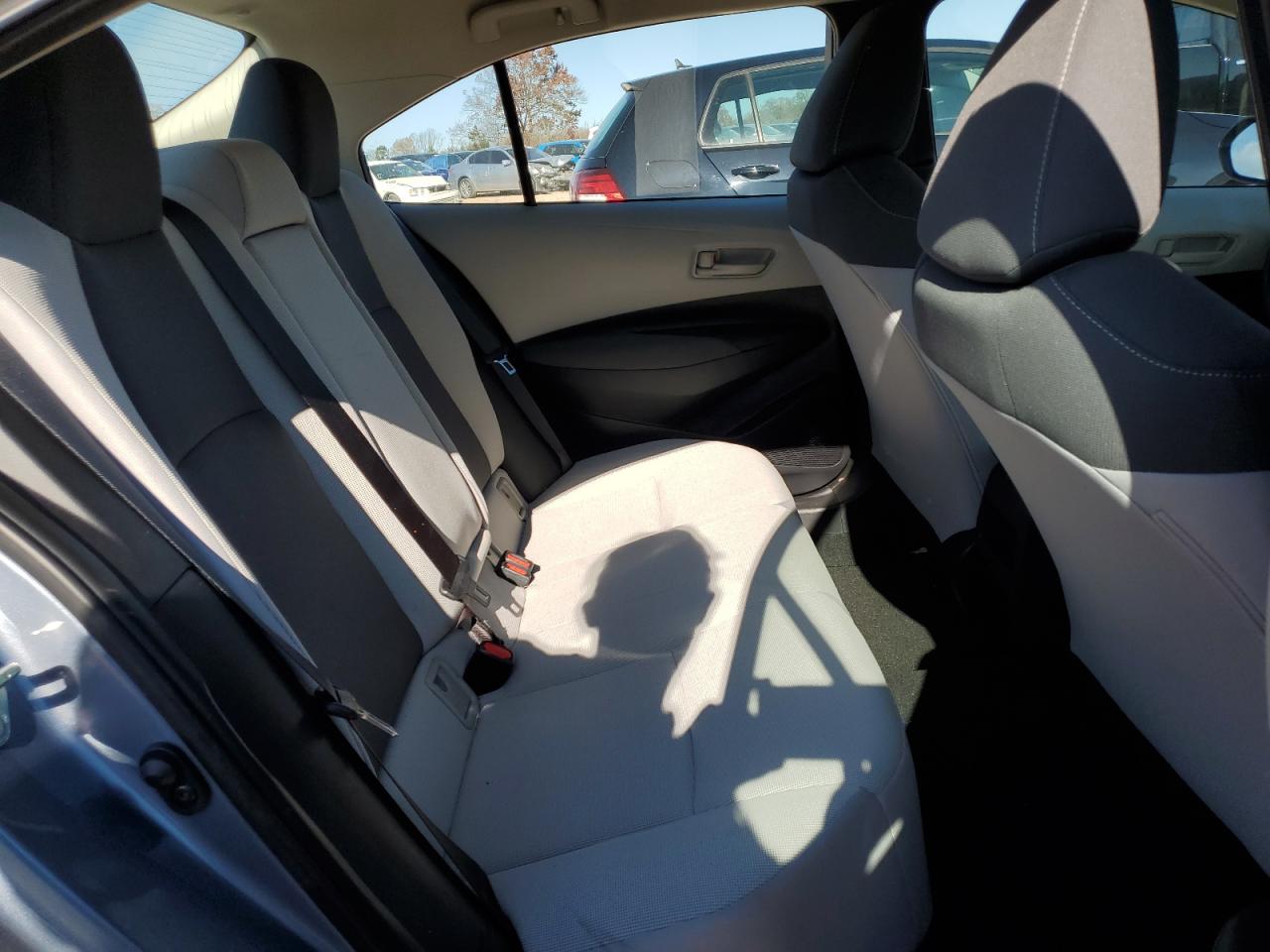 2022 TOYOTA COROLLA LE VIN:5YFEPMAE4NP390925