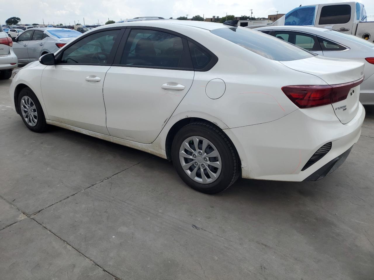 2024 KIA FORTE LX VIN:3KPF24AD1RE767261